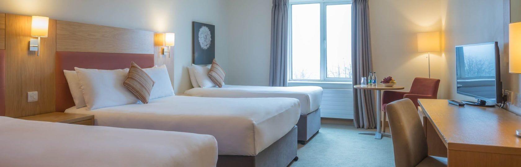 Maldron Hotel Portlaoise Bagian luar foto