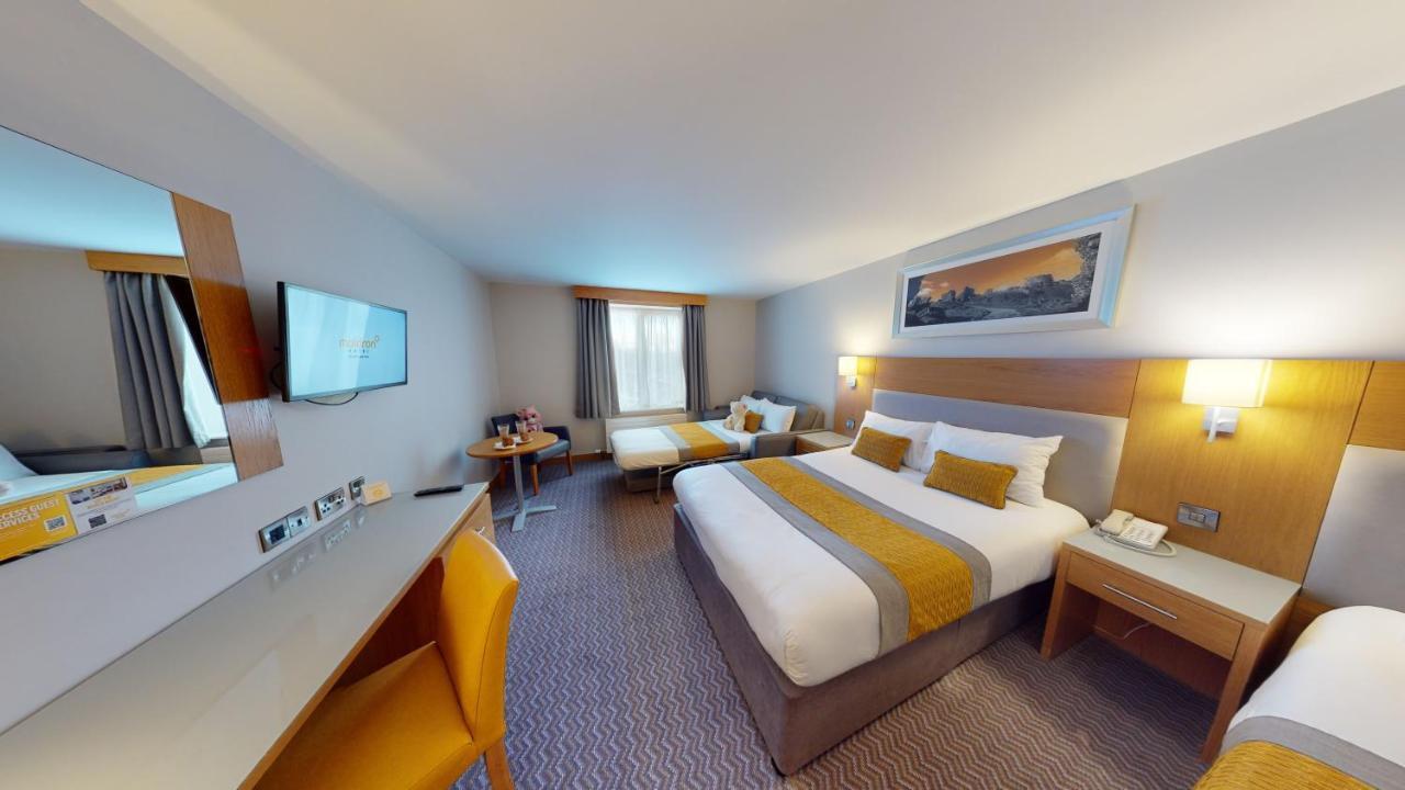 Maldron Hotel Portlaoise Bagian luar foto