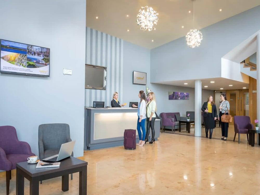 Maldron Hotel Portlaoise Bagian luar foto