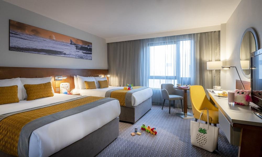 Maldron Hotel Portlaoise Bagian luar foto