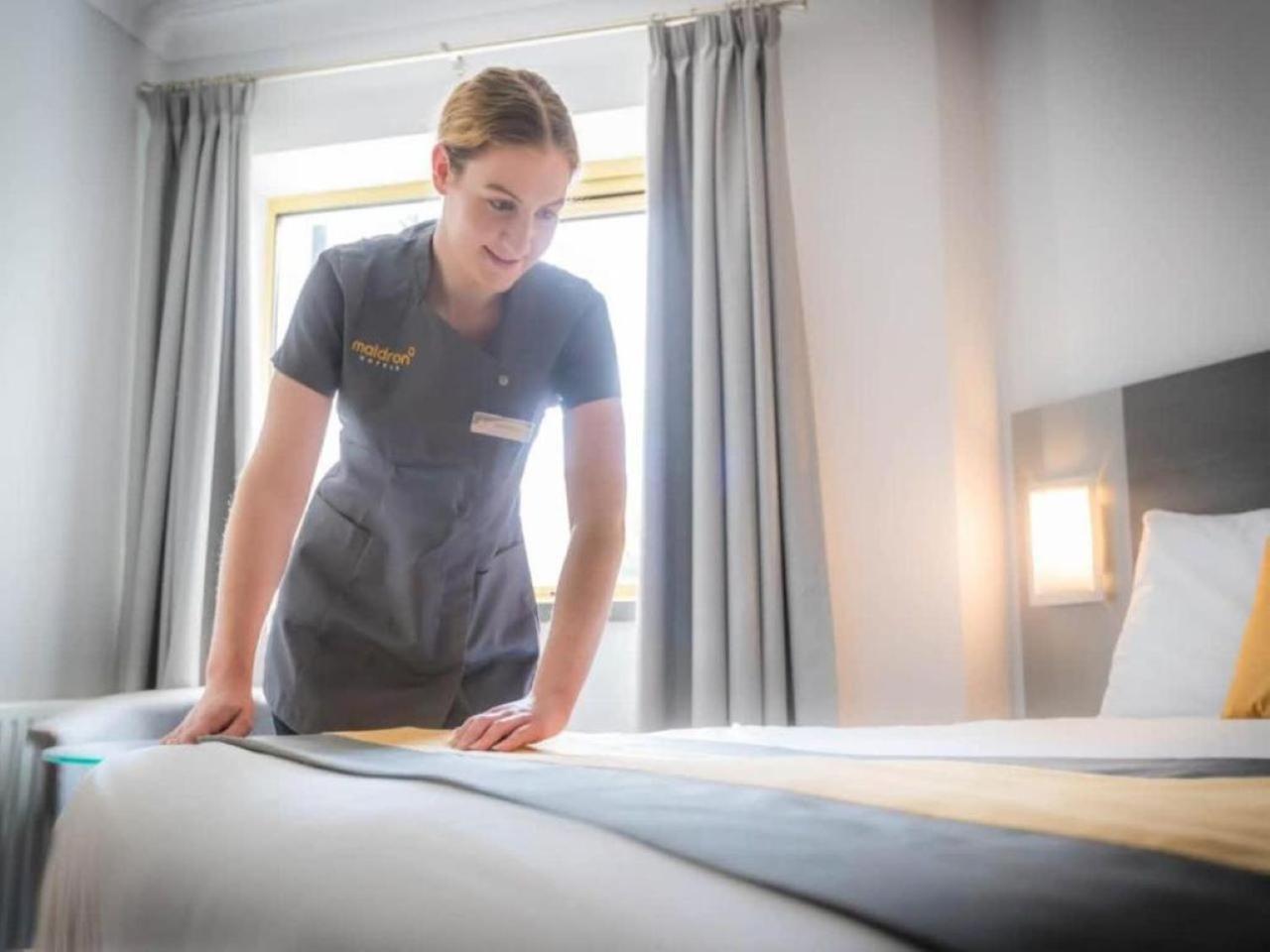 Maldron Hotel Portlaoise Bagian luar foto
