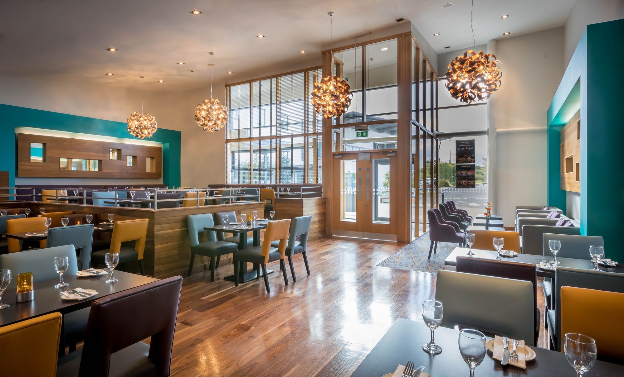 Maldron Hotel Portlaoise Bagian luar foto