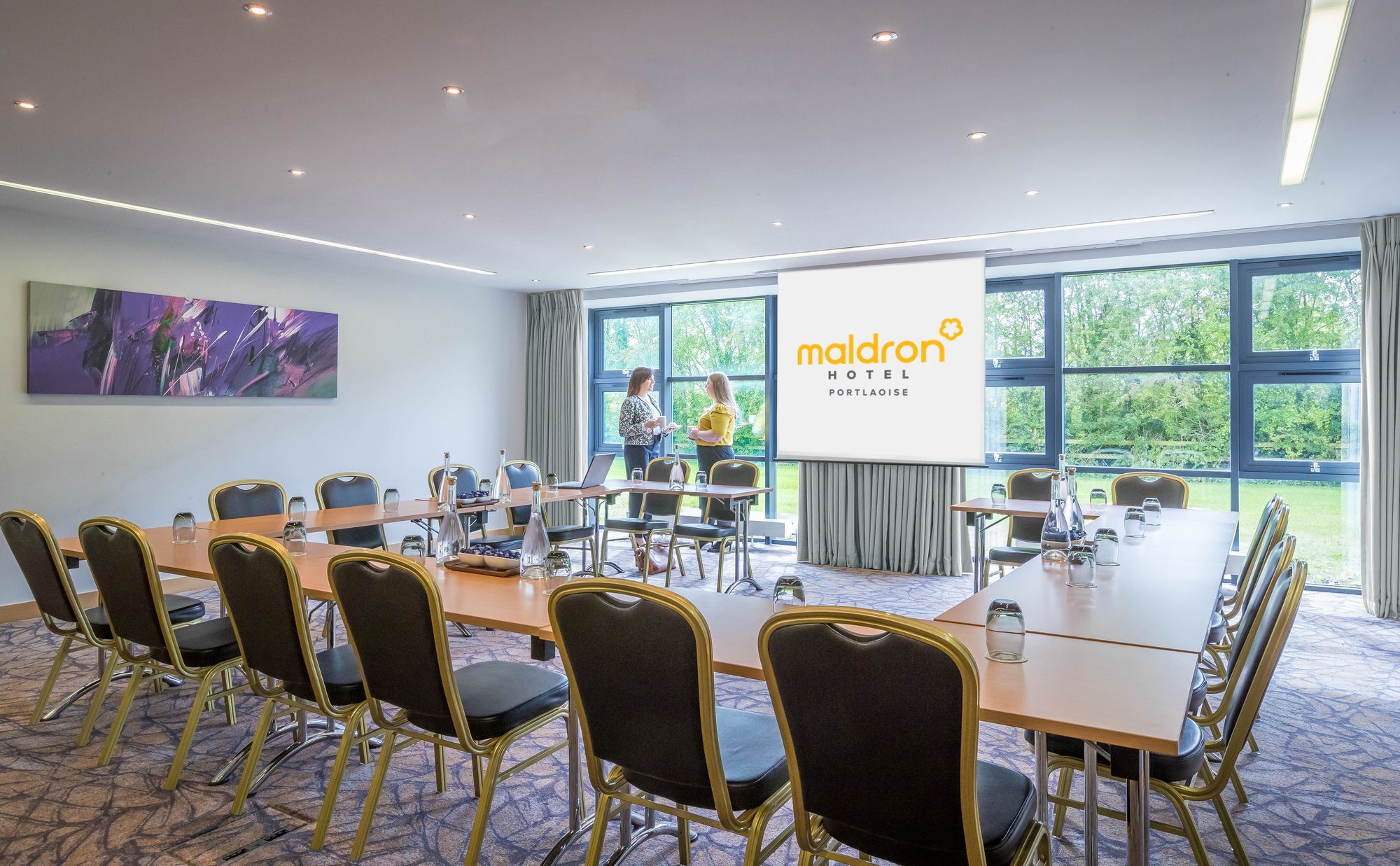 Maldron Hotel Portlaoise Bagian luar foto